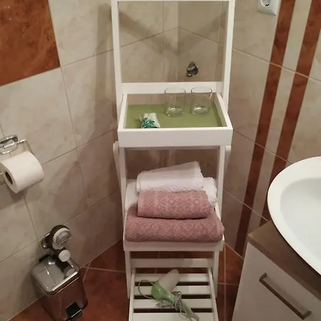 Studio Violeta-50m From The Appartement *